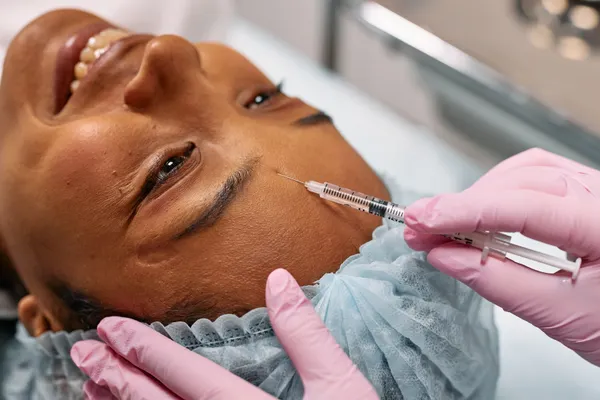 PLACEHOLDER — Injectables service image (600 × 400 px)